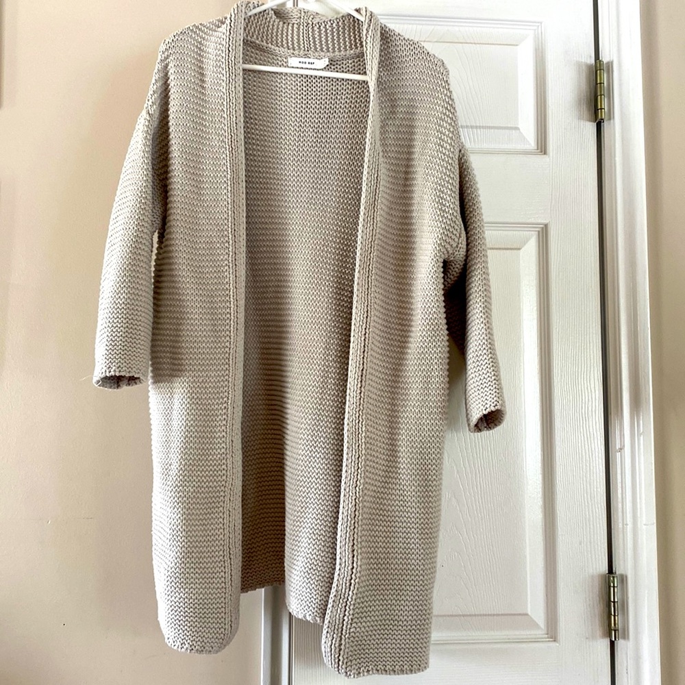 Long cardigan with pockets